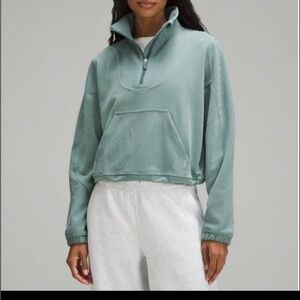 Lululemon medium forest green softstreme Half-Zip sweatshirt